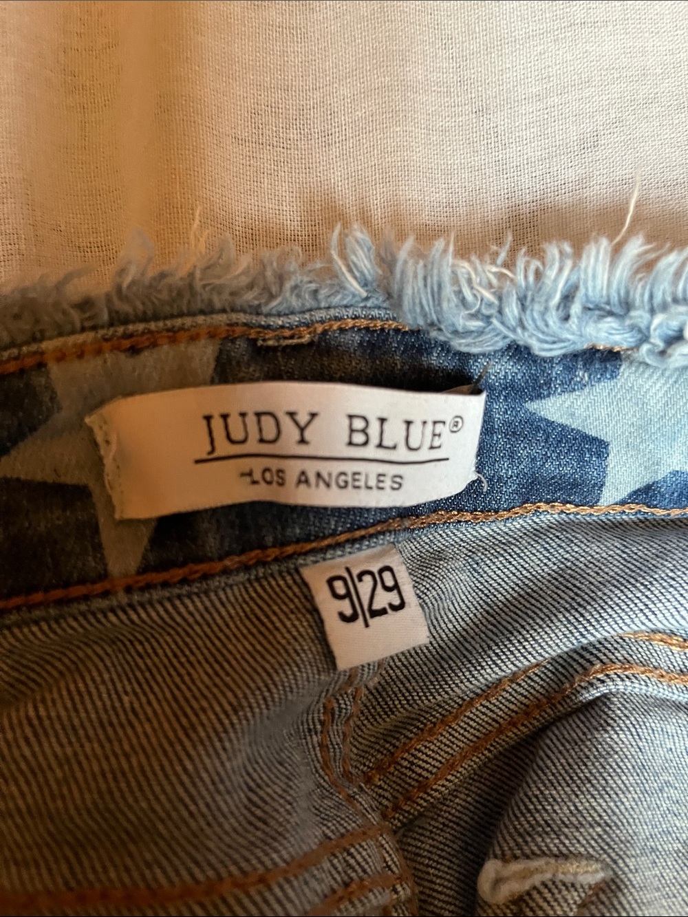 Judy Blue Light Blue Star Print Frayed Hem Cropped Jeans - Picture 4 of 6